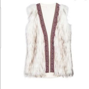 Xhilaration faux fur vest